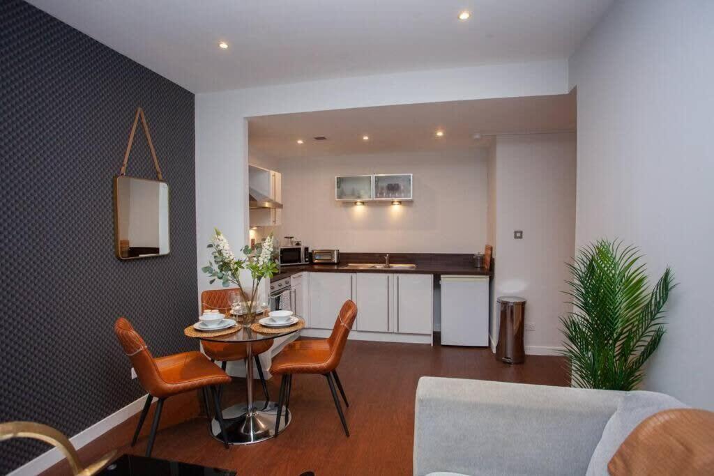 1 Bedroom Apartment In Very Central Location Glasgow Zewnętrze zdjęcie